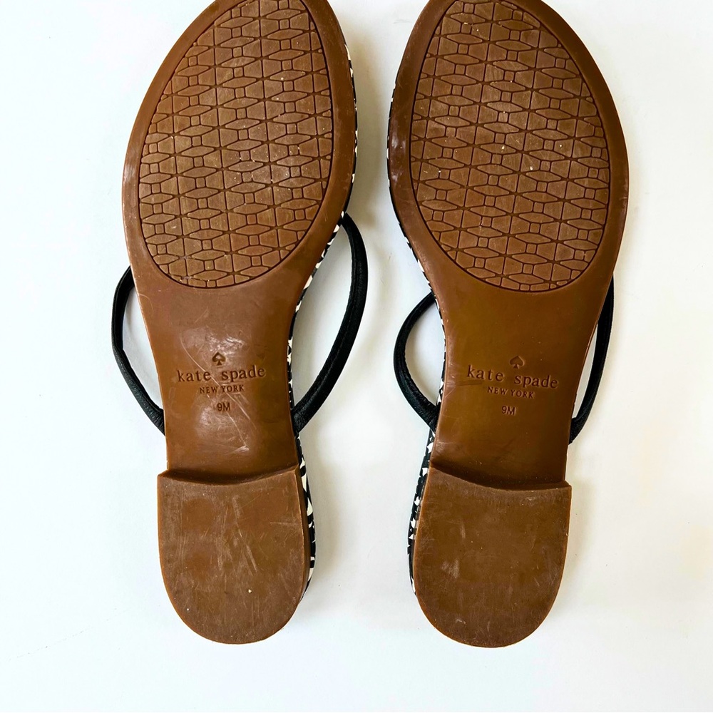 Kate Spade Geometric Black and White Sandals Flip Flops - Picture 7 of 9